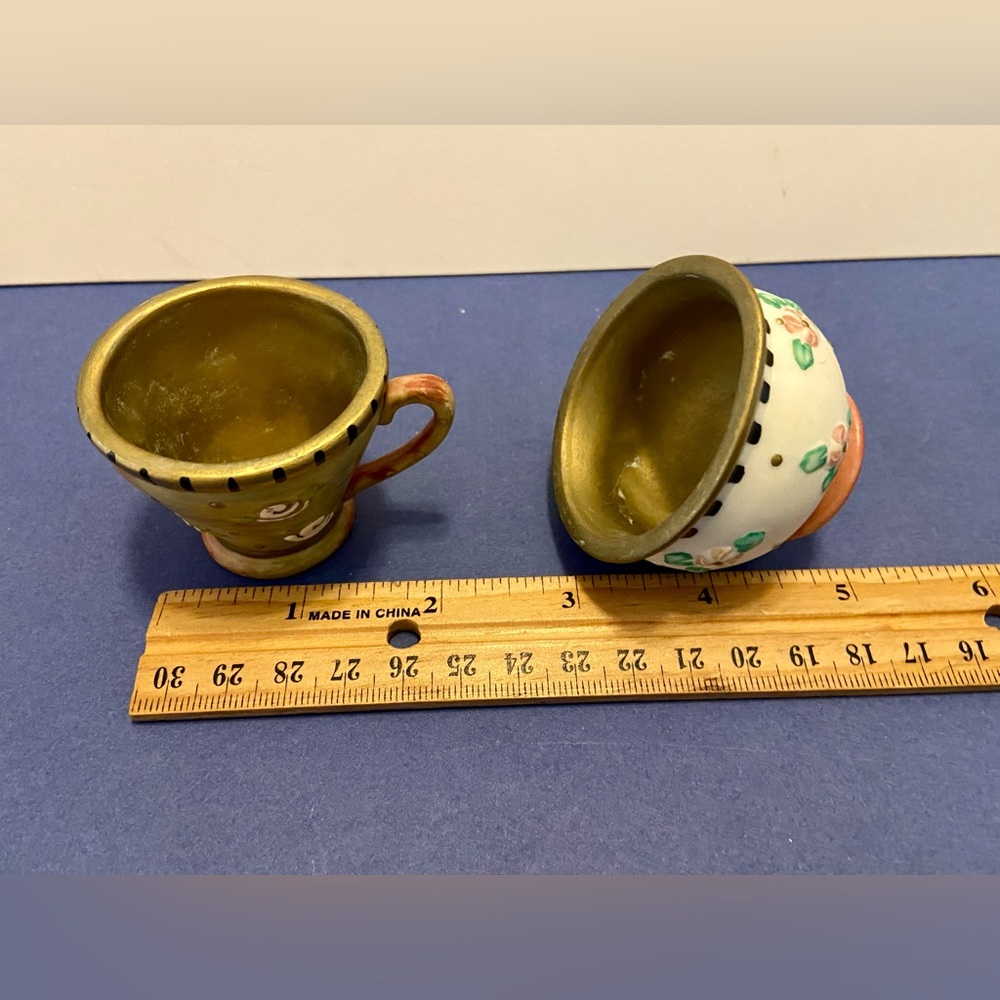 1999 Mary Englebreit Floral Ceramic Teacups. (2) - Picture 4 of 4